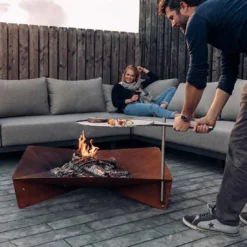 Höfats TRIPLE Grillrost Ø55cm Edelstahl Silber 7 Höfats TRIPLE Grillrost Ø55cm Edelstahl Silber -Gartenmöbel Geschäft 1062009 4