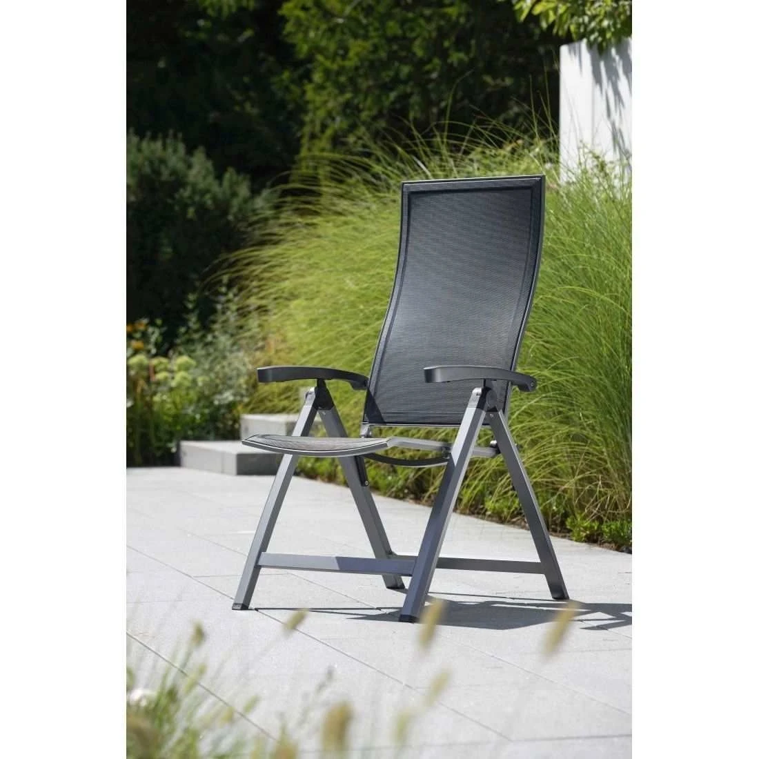 Stern Kari Klappsessel Aluminium/Textilene Graphit/Silbergrau 2 Stern Kari Klappsessel Aluminium/Textilene Graphit/Silbergrau – Bild 2