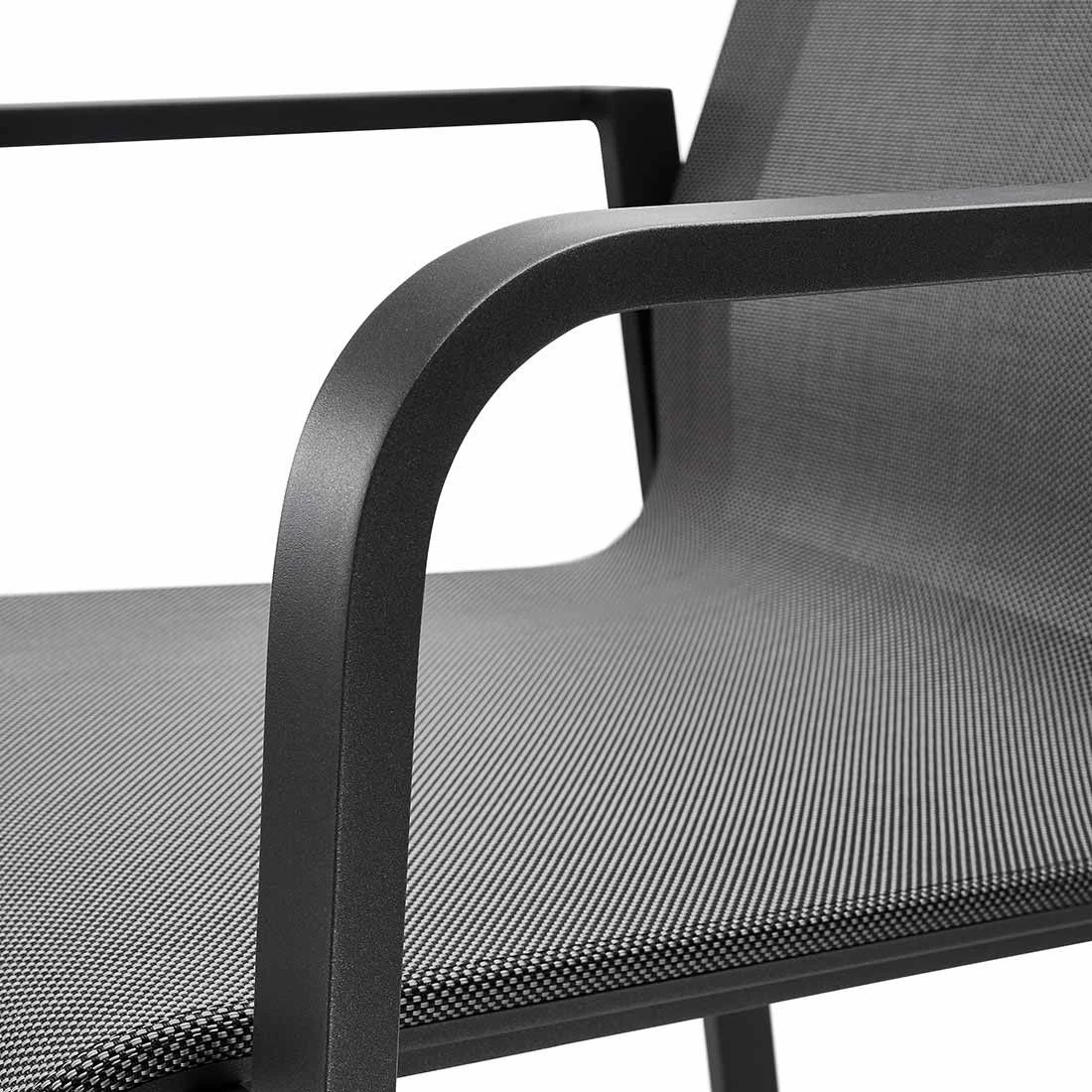 OUTLIV. Julia Stapelsessel Aluminium/Textilene Anthrazit/Coal 5 OUTLIV. Julia Stapelsessel Aluminium/Textilene Anthrazit/Coal – Bild 5