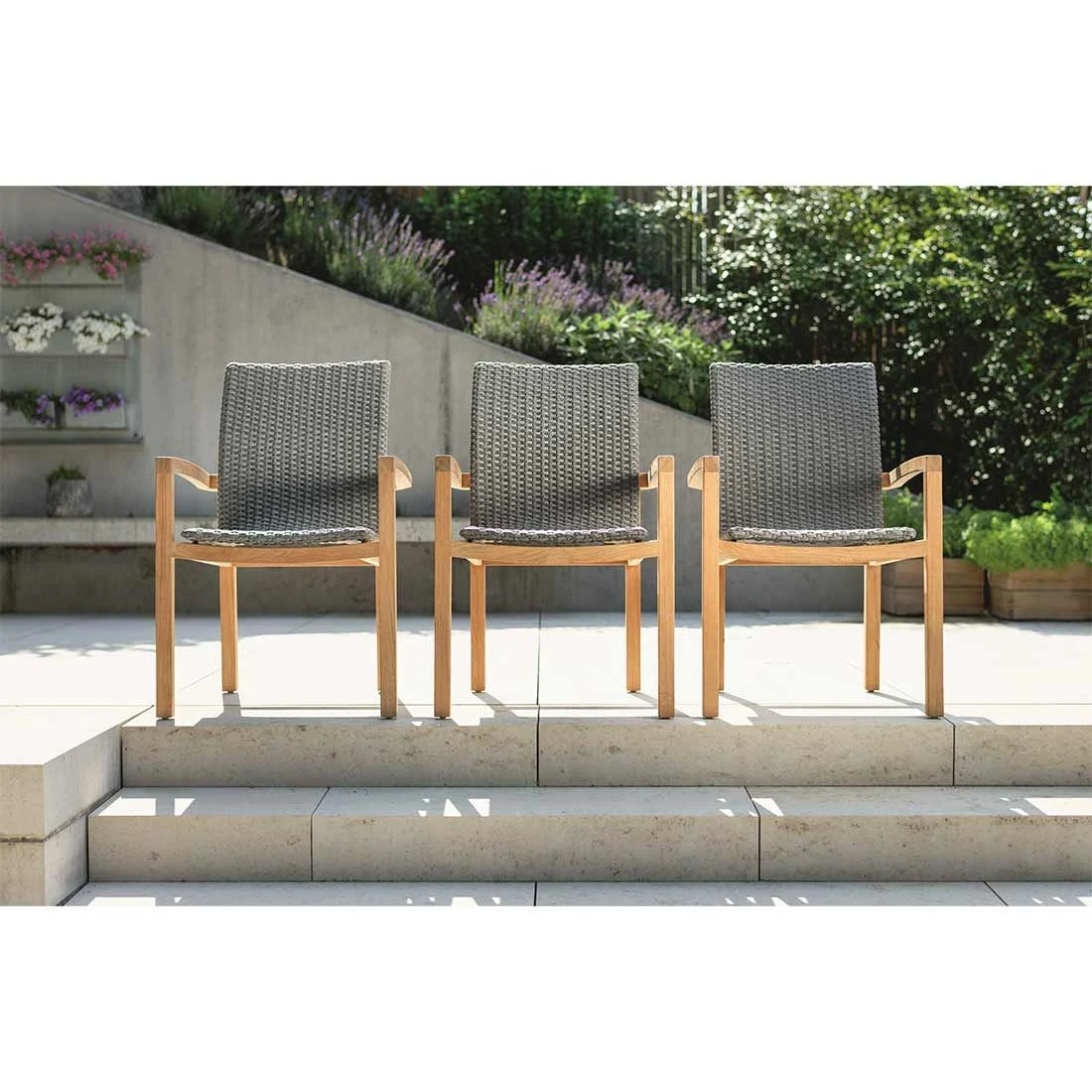 Stern Leah Gartensessel Teak/Polyester Natur/Steingrau 2 Stern Leah Gartensessel Teak/Polyester Natur/Steingrau – Bild 2