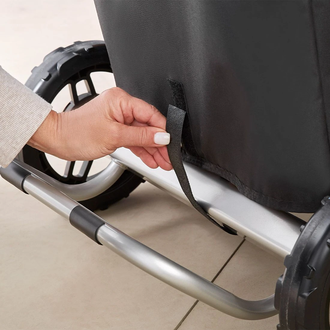 Weber Premium Grillabdeckung Für Traveler 4 Weber Premium Grillabdeckung Für Traveler – Bild 4